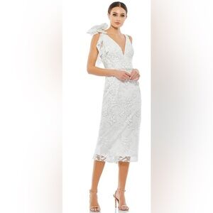 Mac Duggal Evening - Plunging Neck Sequined Midi Dress size 8 NWT